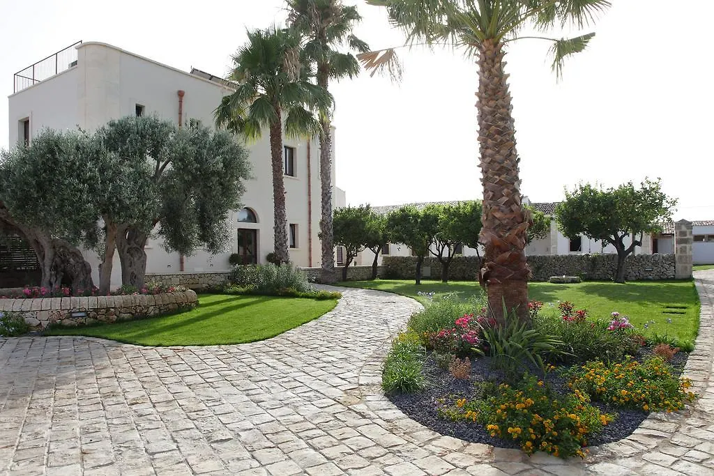Casal Sikelio Aparthotel Cassibile