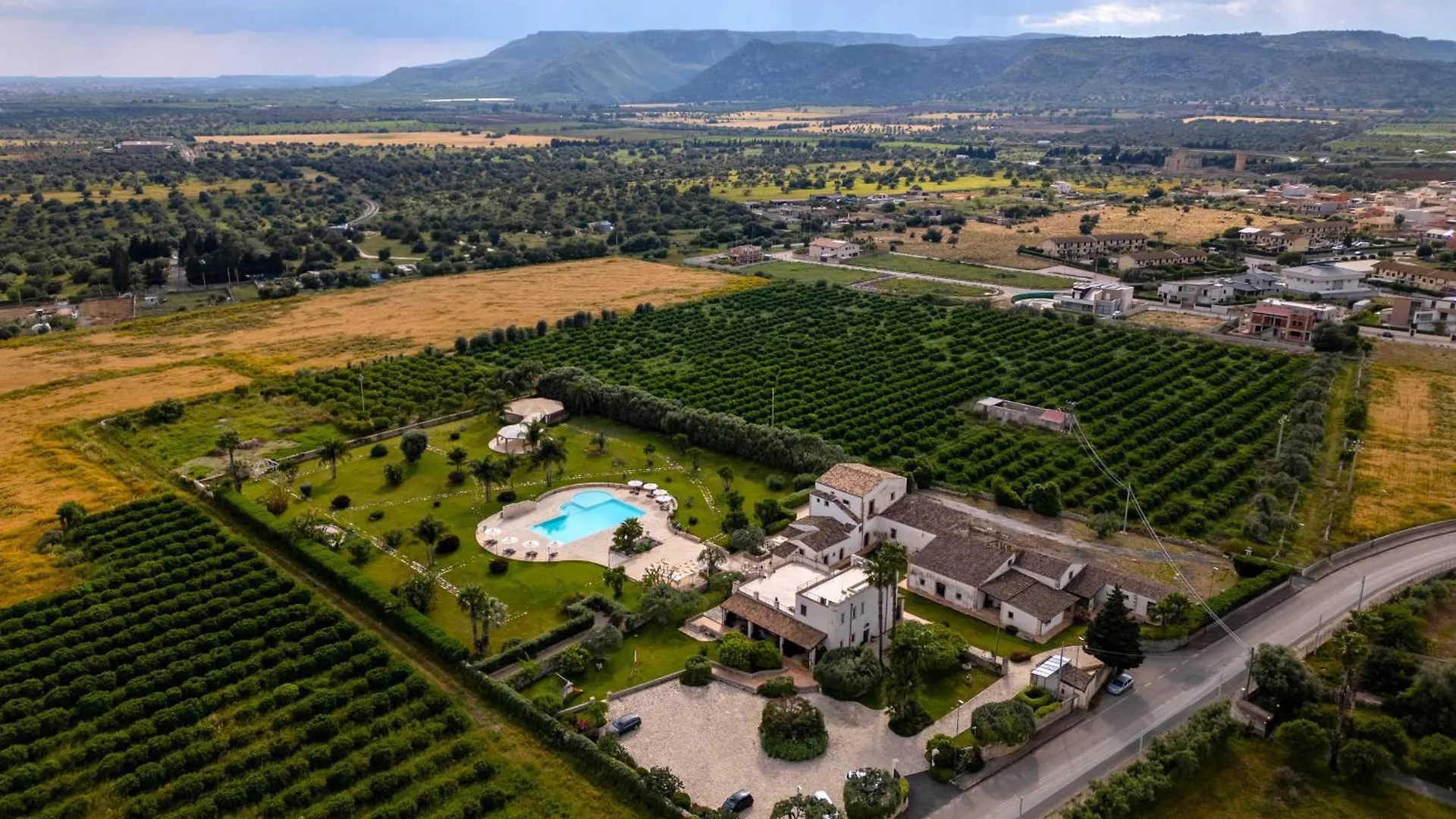 Casal Sikelio Aparthotel Cassibile