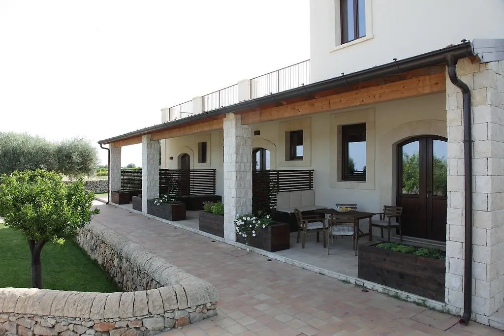 Casal Sikelio Aparthotel Cassibile